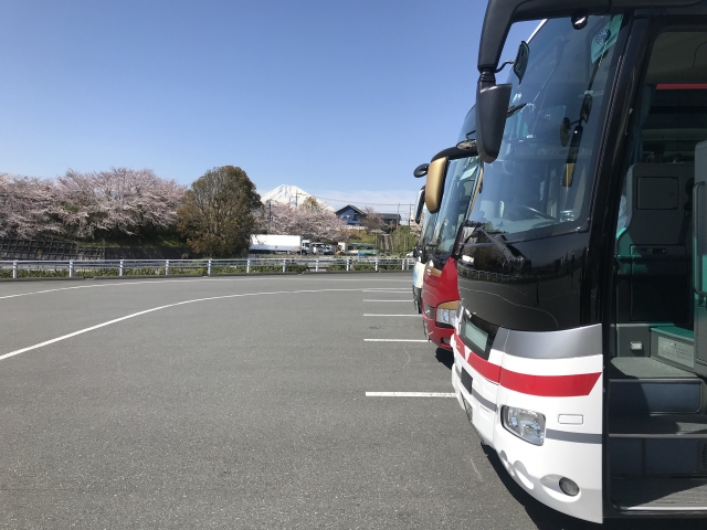 北海道・部活動送迎バスの横転事故